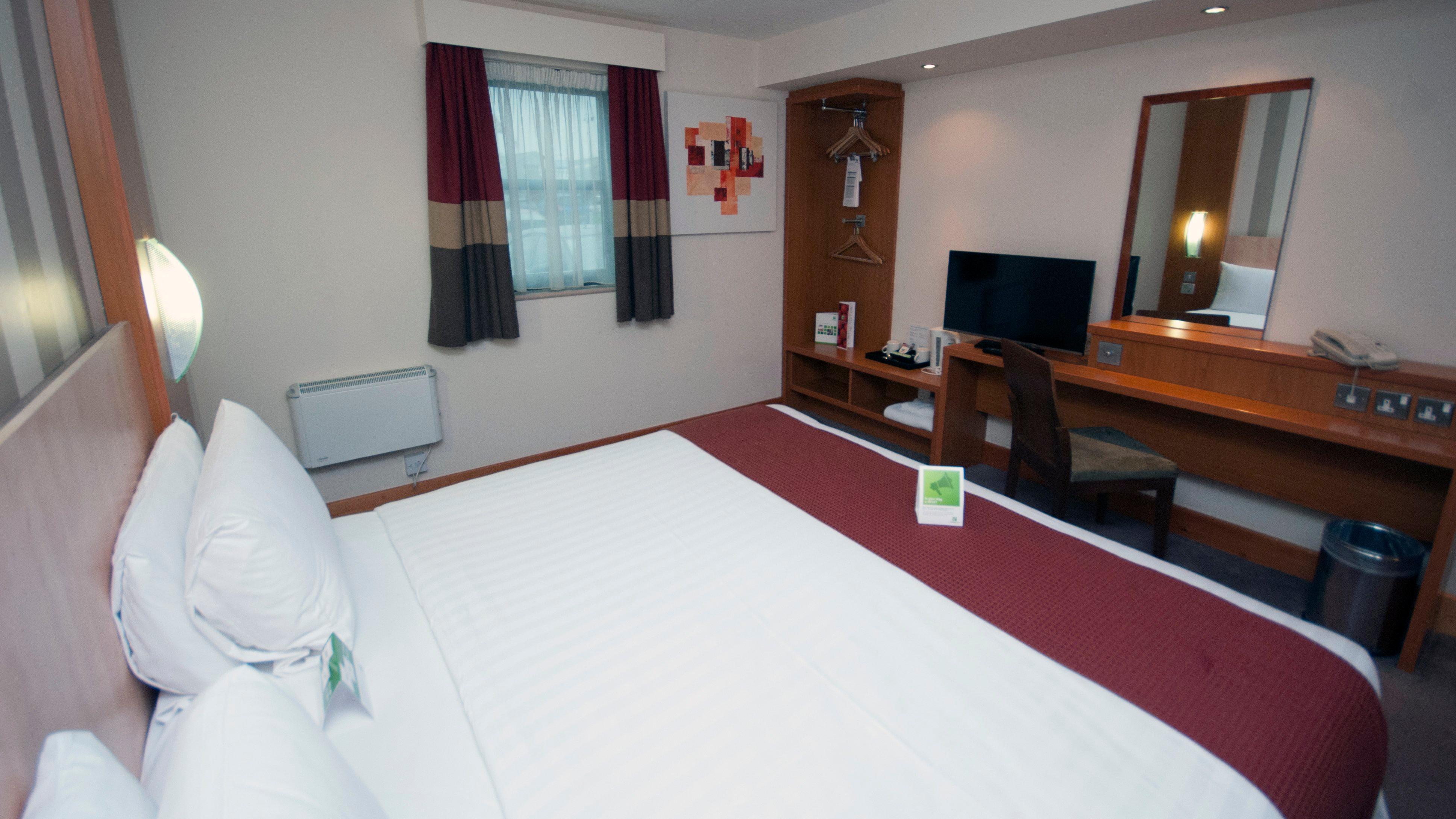 Holiday Inn Manchester - Central Park, An Ihg Hotel Екстер'єр фото