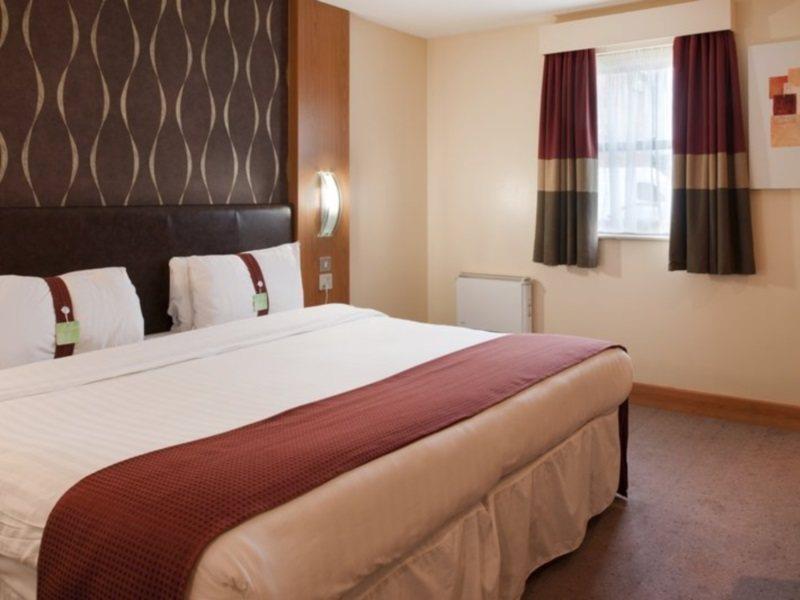 Holiday Inn Manchester - Central Park, An Ihg Hotel Екстер'єр фото